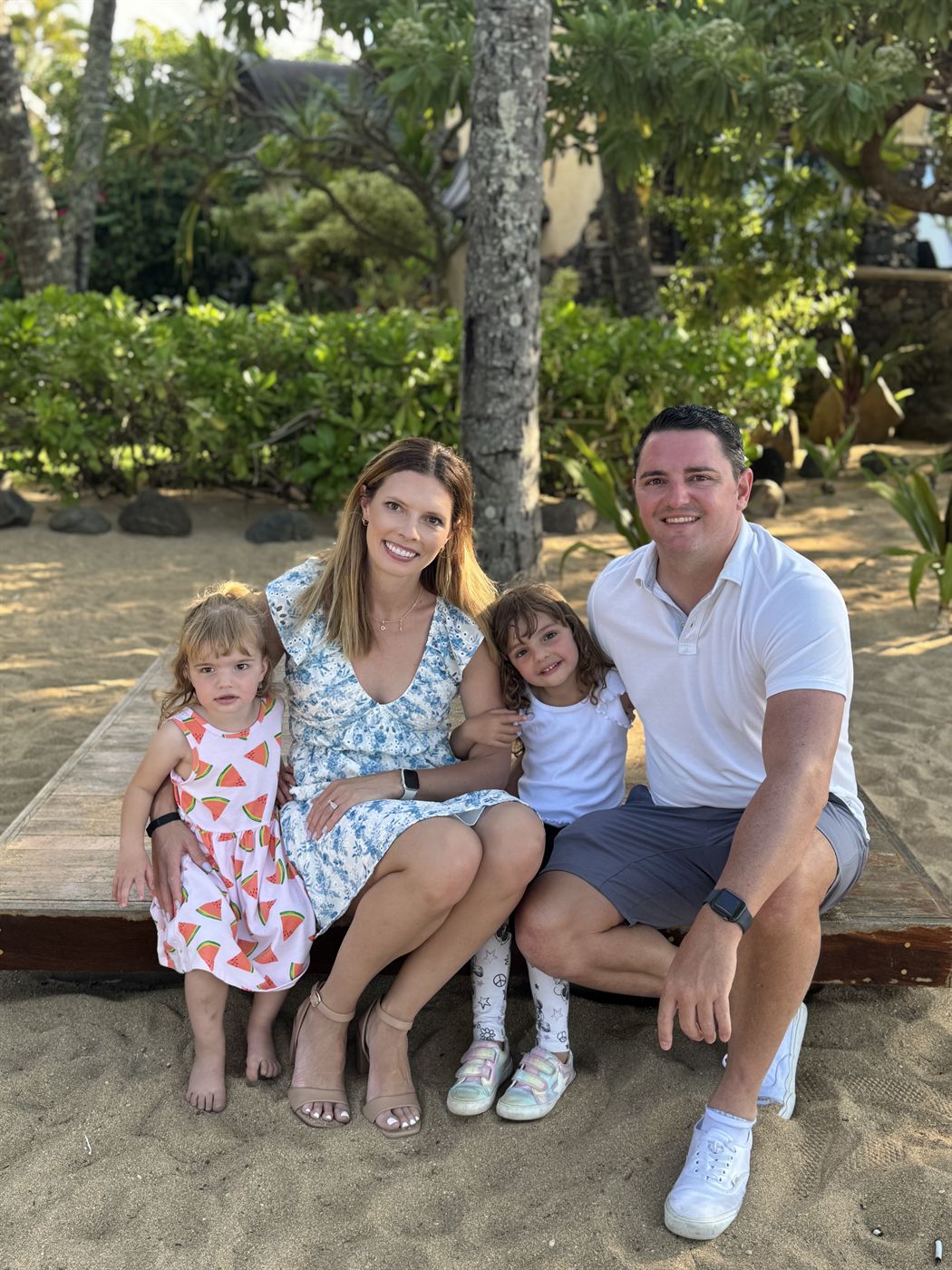 Dana and Dee with their two daughters